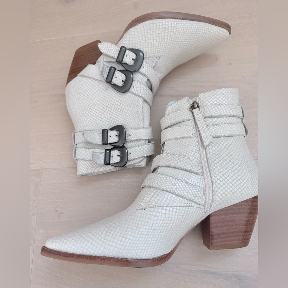 Matisse White Textured Ankle Boots